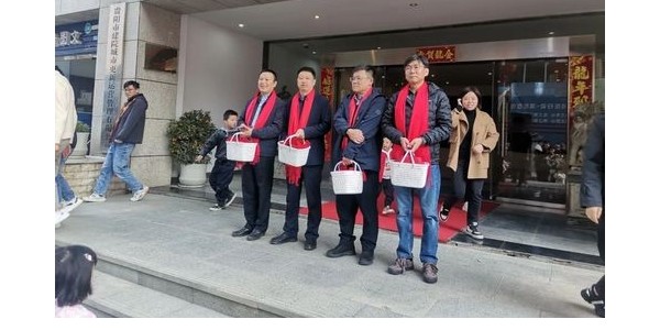 龍行龘龘，開工大吉，擼起袖子加油干!