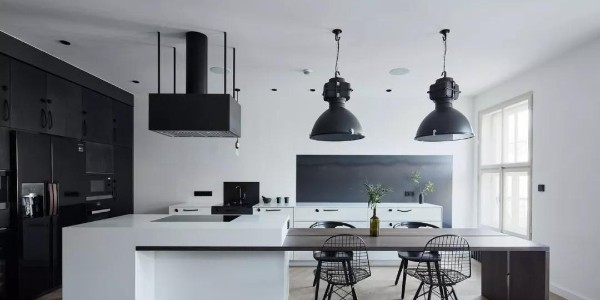 比客廳還好看的廚房！