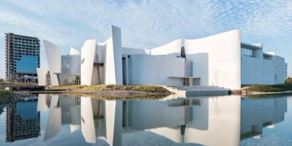 普利茲克建筑大師的浪漫杰作，混凝土竟然也能“此刻盡絲滑”？